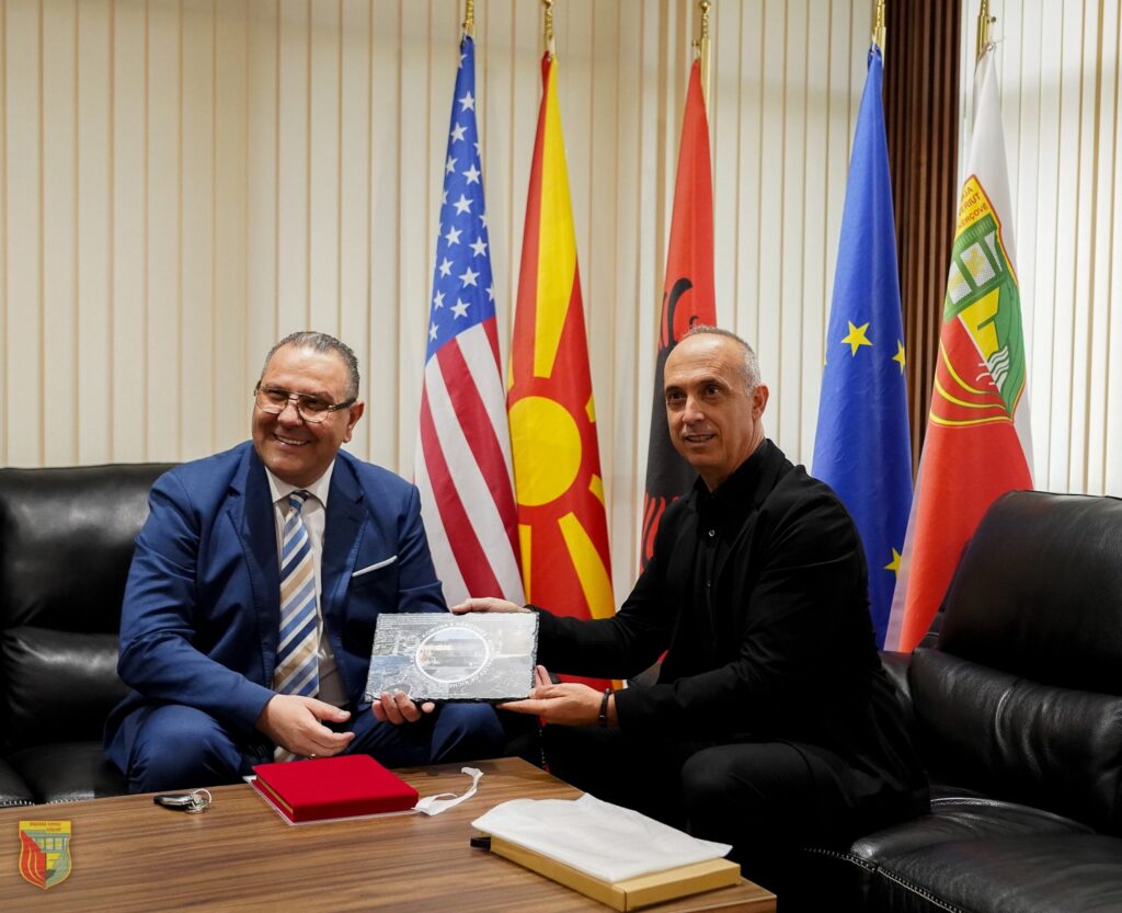 Кабинет на градоначалник на општина Кичево Кабинет на градоначалник на општина Кичево